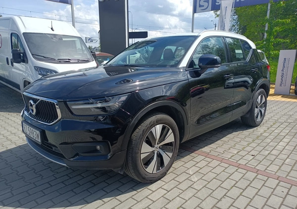 Volvo XC 40 cena 118900 przebieg: 46497, rok produkcji 2019 z Rzeszów małe 352